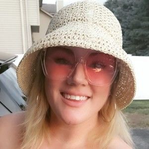 Meet your Posher, Cara